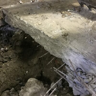 Dettaglio dei ferri della soletta demolita